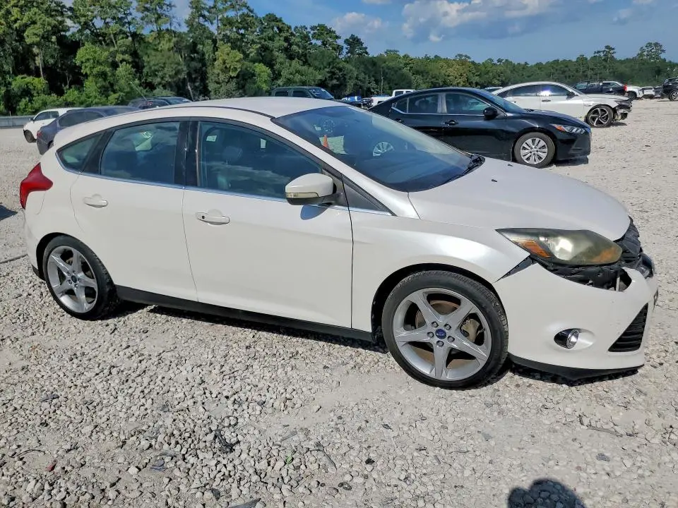 2014 FORD FOCUS TITANIUM  