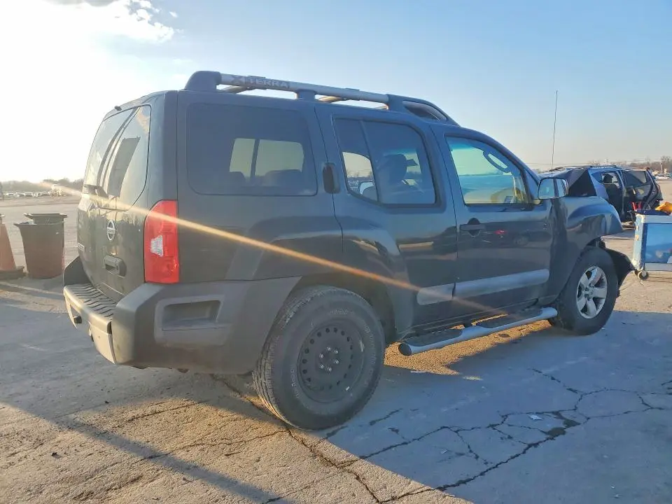 2011 NISSAN XTERRA X  