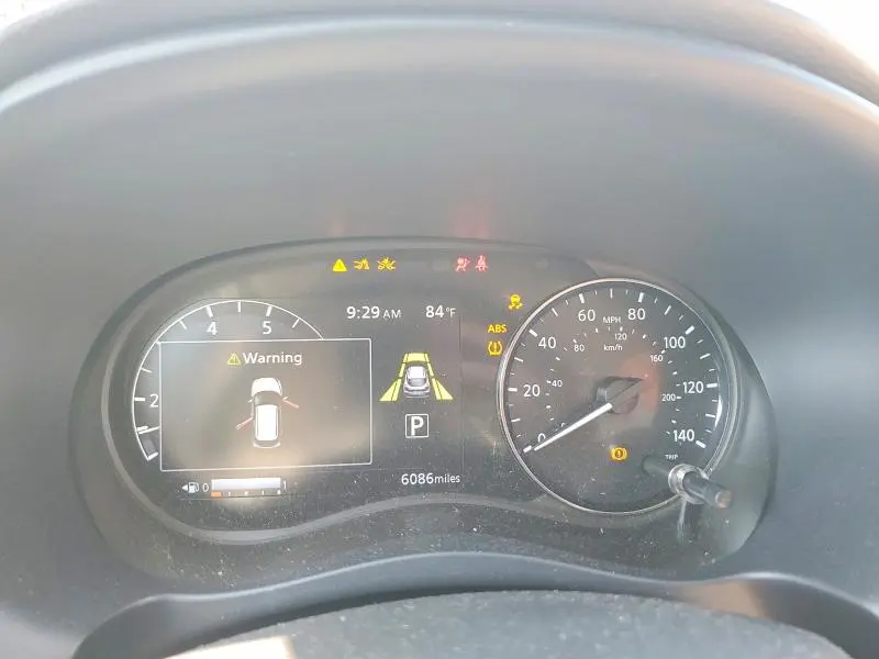 2022 NISSAN KICKS SV  