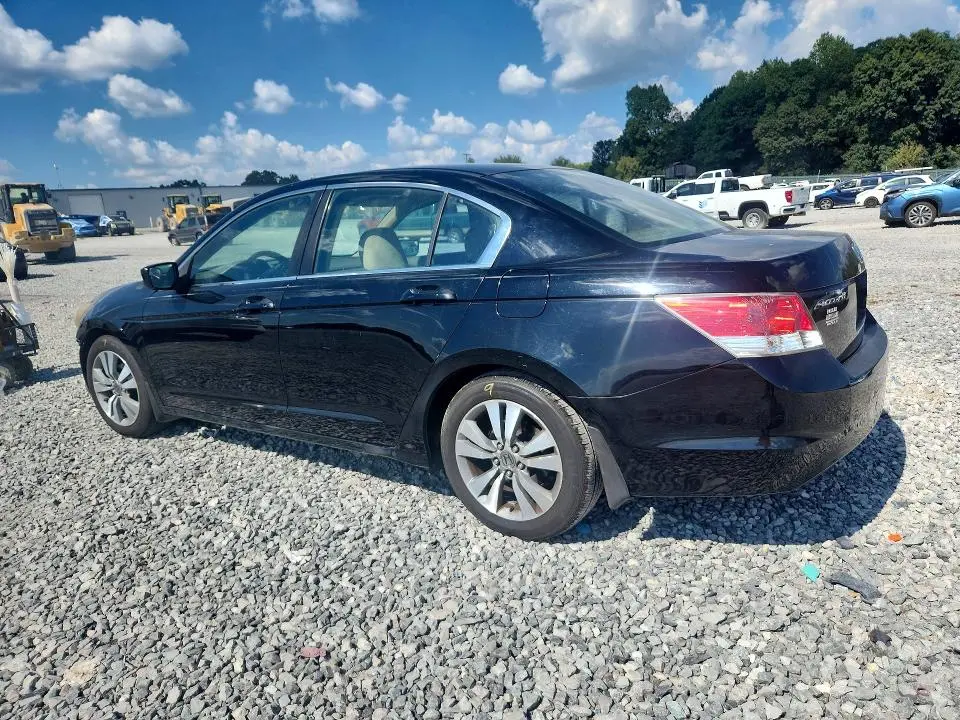 2010 HONDA ACCORD LX  