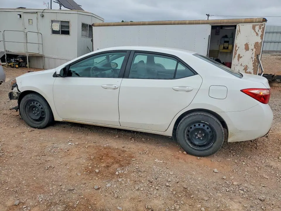 2018 TOYOTA COROLLA LE  