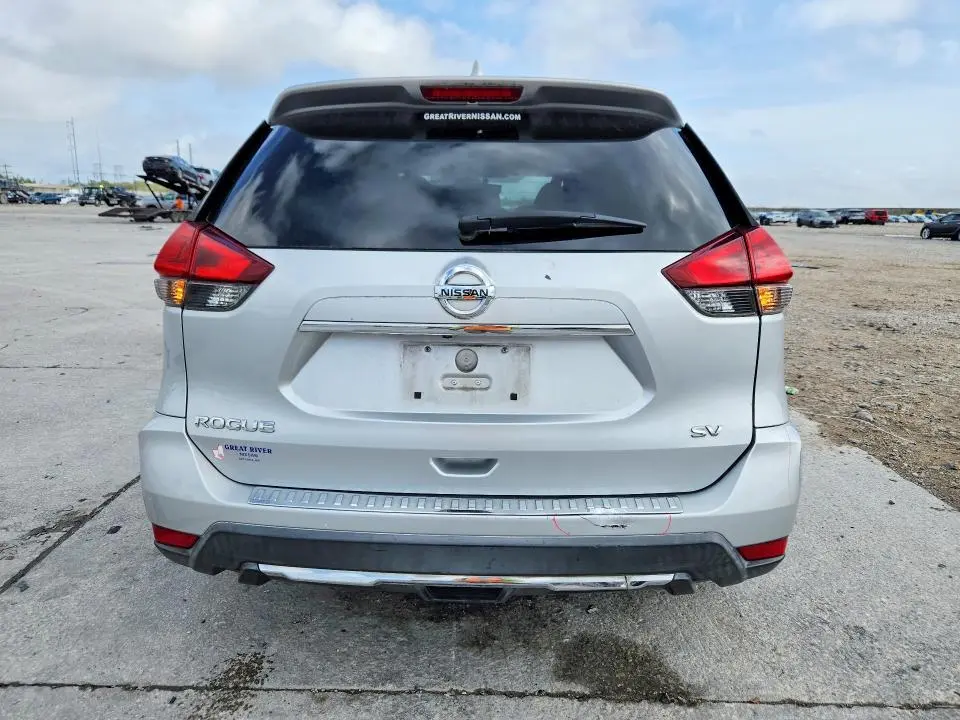 2018 NISSAN ROGUE SV  