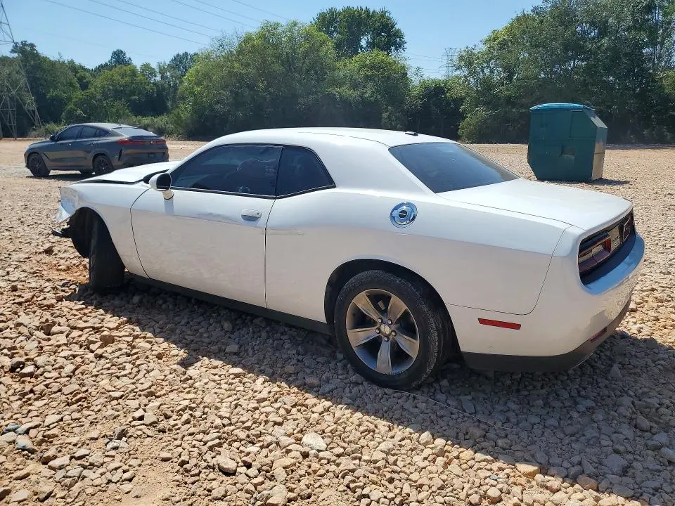 2015 DODGE CHALLENGER SXT  