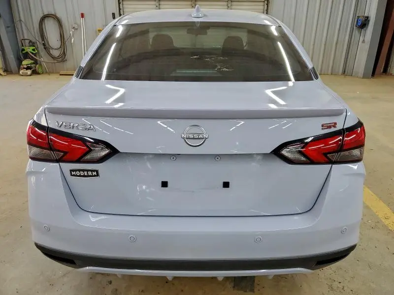 2025 NISSAN VERSA SR  