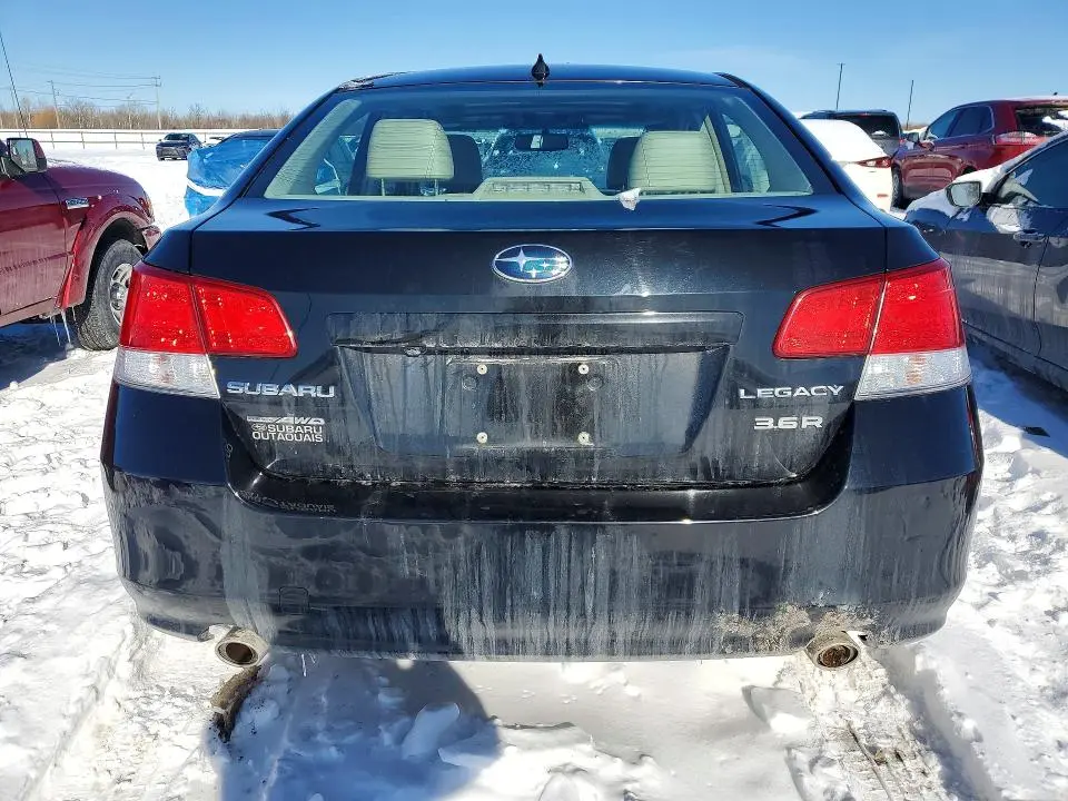 2013 SUBARU LEGACY 3.6R LIMITED  