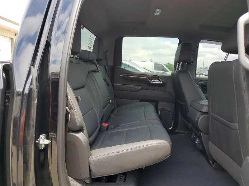 2024 GMC SIERRA K1500 SLT  
