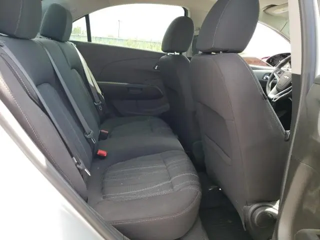 2020 CHEVROLET SONIC LT  