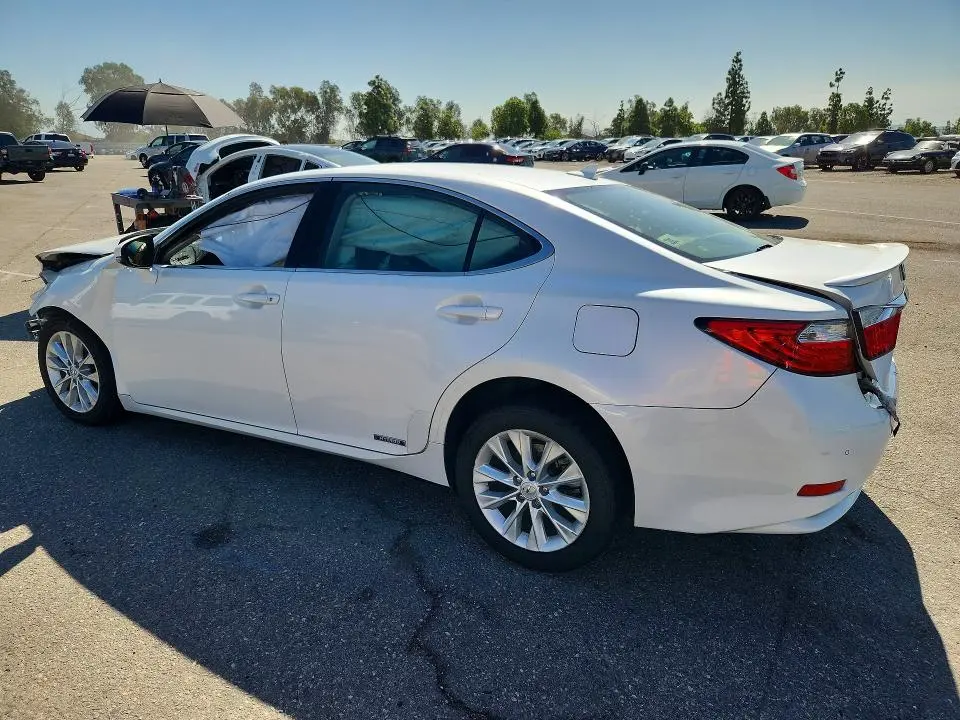 2013 LEXUS ES 300H  
