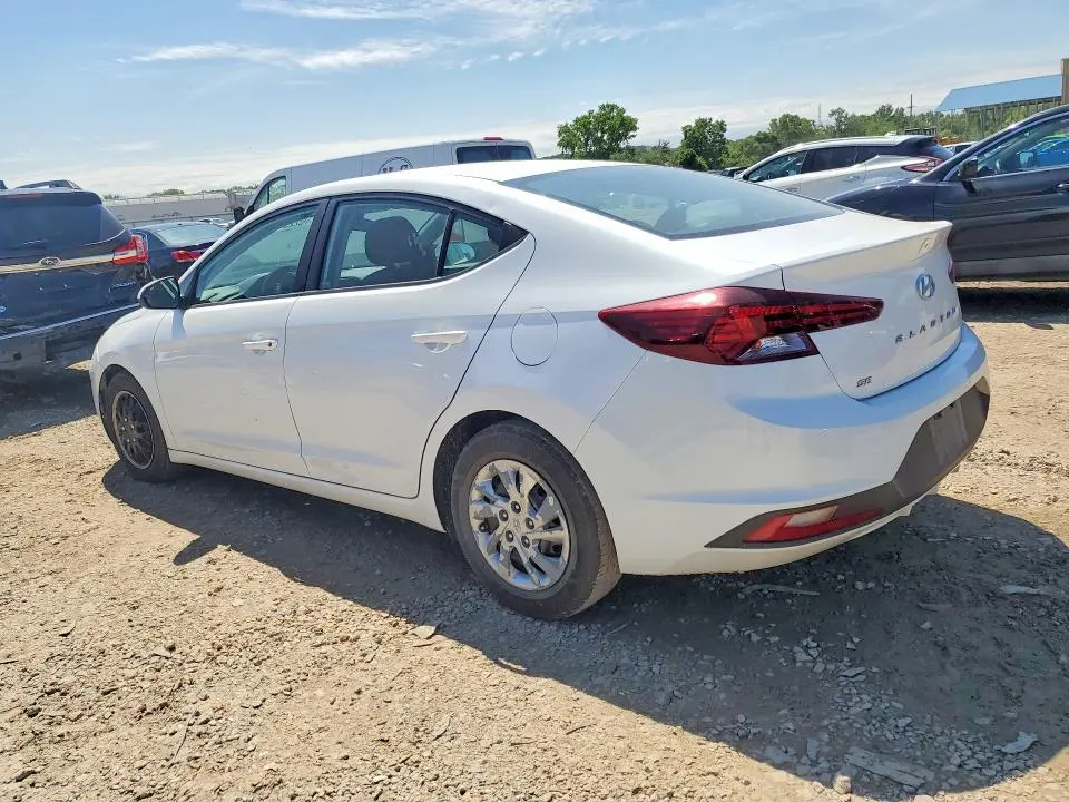 2020 HYUNDAI ELANTRA SE  