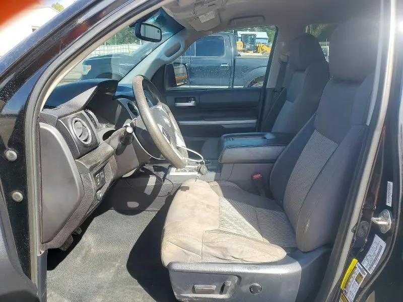 2016 TOYOTA TUNDRA CREWMAX SR5  