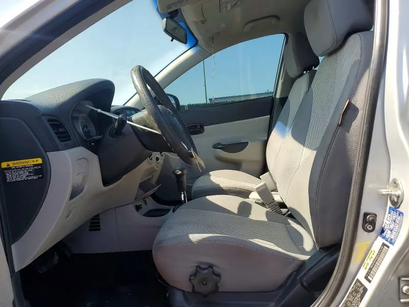 2010 HYUNDAI ACCENT GLS  