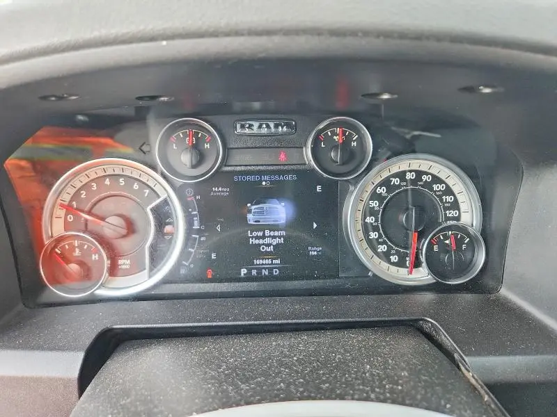 2013 RAM 1500 SLT  