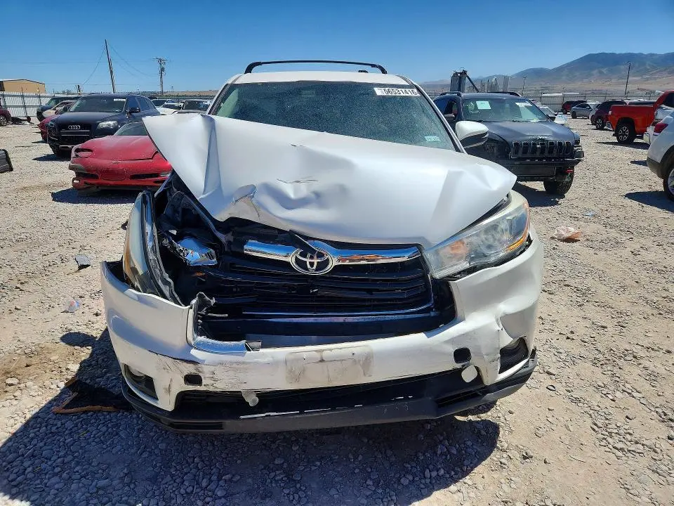 2016 TOYOTA HIGHLANDER LE PLUS  