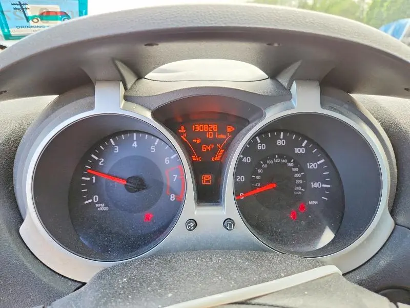 2014 NISSAN JUKE S  