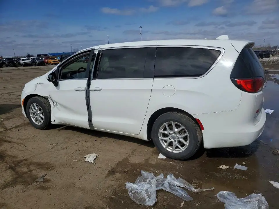 2020 CHRYSLER VOYAGER LX  