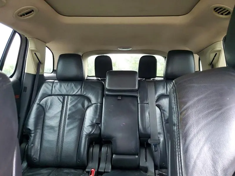 2014 LINCOLN MKT   
