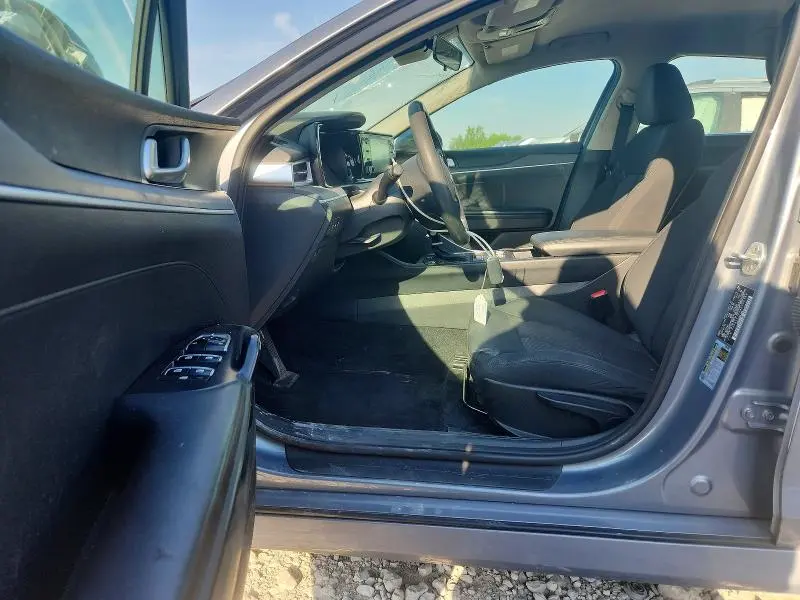 2021 KIA K5 LXS  