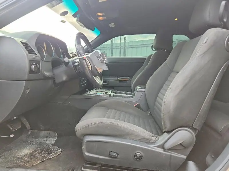 2013 DODGE CHALLENGER SXT  