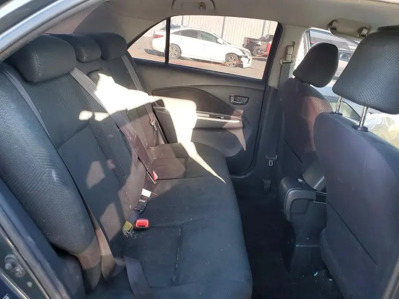 2010 TOYOTA YARIS BASE  