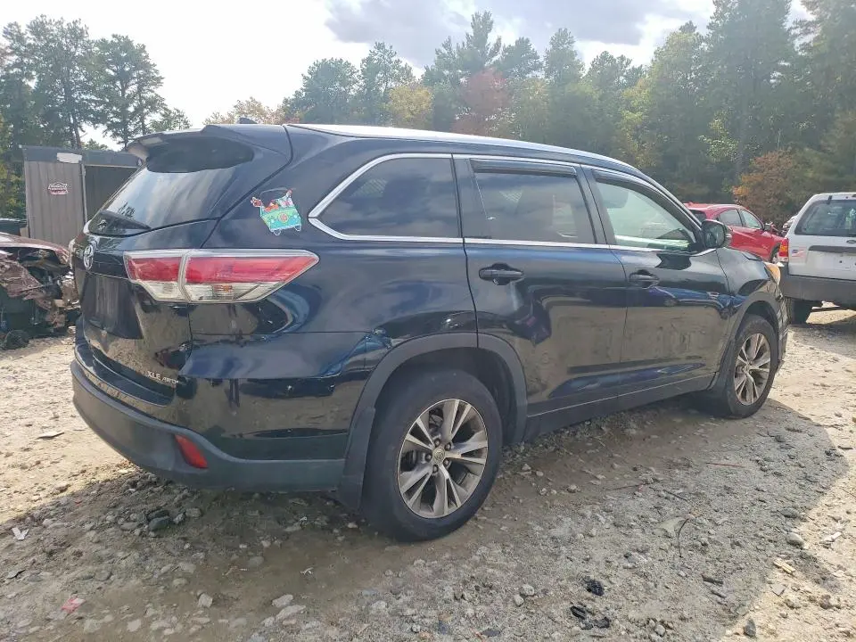 2014 TOYOTA HIGHLANDER XLE  
