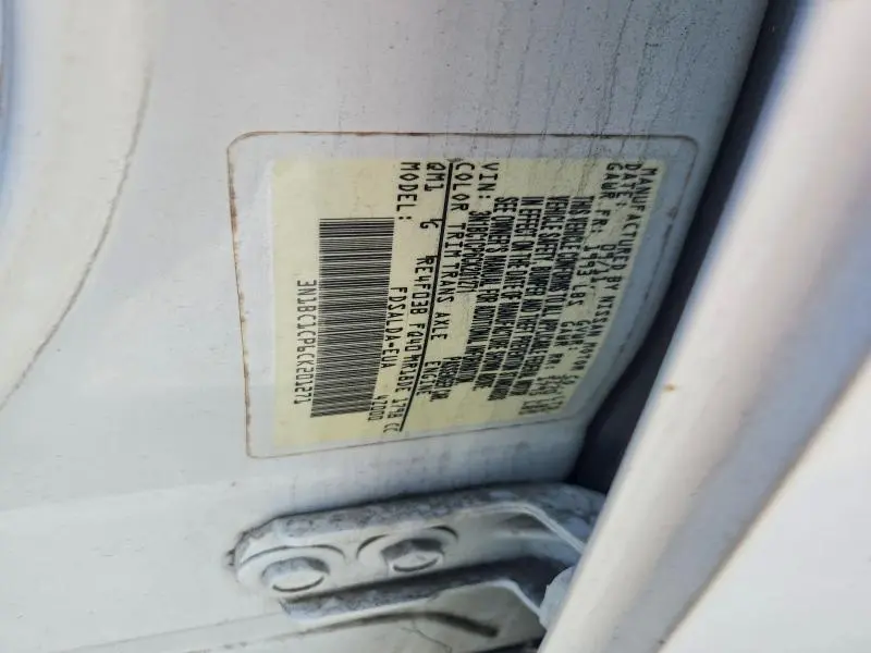 2012 NISSAN VERSA 1.8 S  