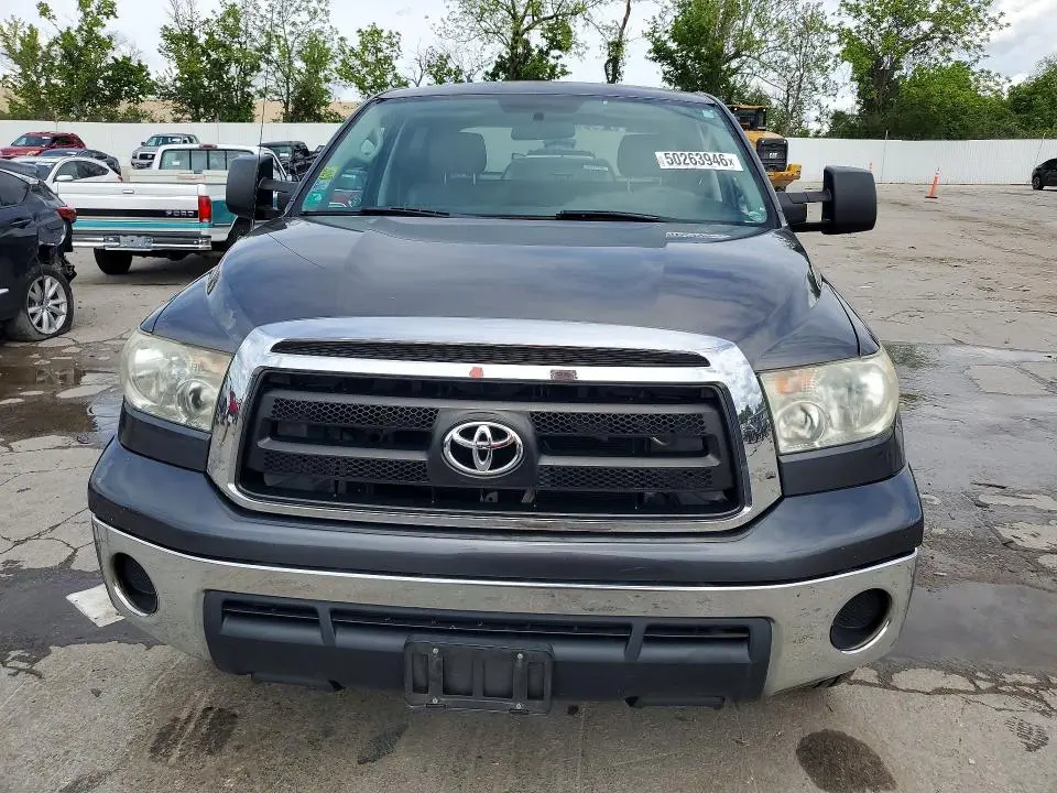 2011 TOYOTA TUNDRA CREWMAX SR5  