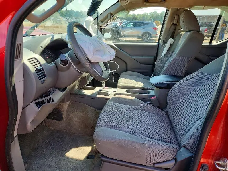 2017 NISSAN FRONTIER SV  
