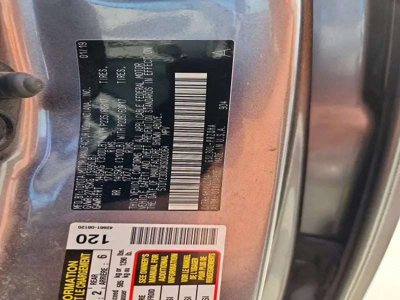 2019 TOYOTA SIENNA XLE 8-PASSENGER  