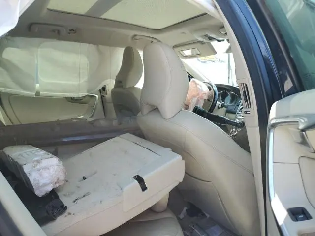 2016 VOLVO XC60 T6 PREMIER  