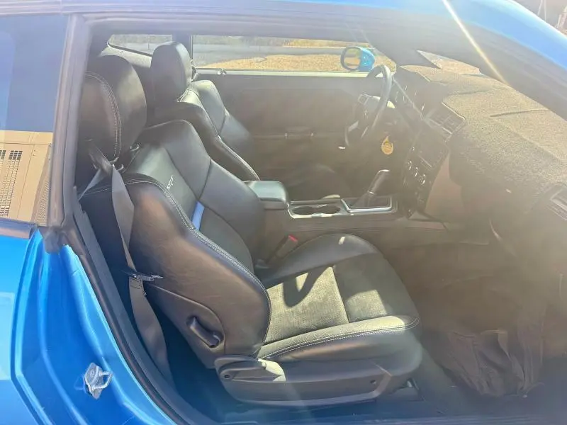 2010 DODGE CHALLENGER SRT-8  