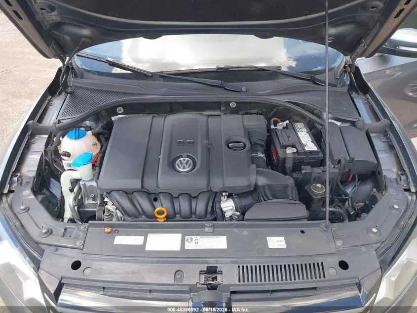 2013 VOLKSWAGEN PASSAT 2.5L SE