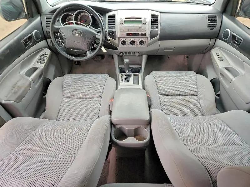 2011 TOYOTA TACOMA V6  
