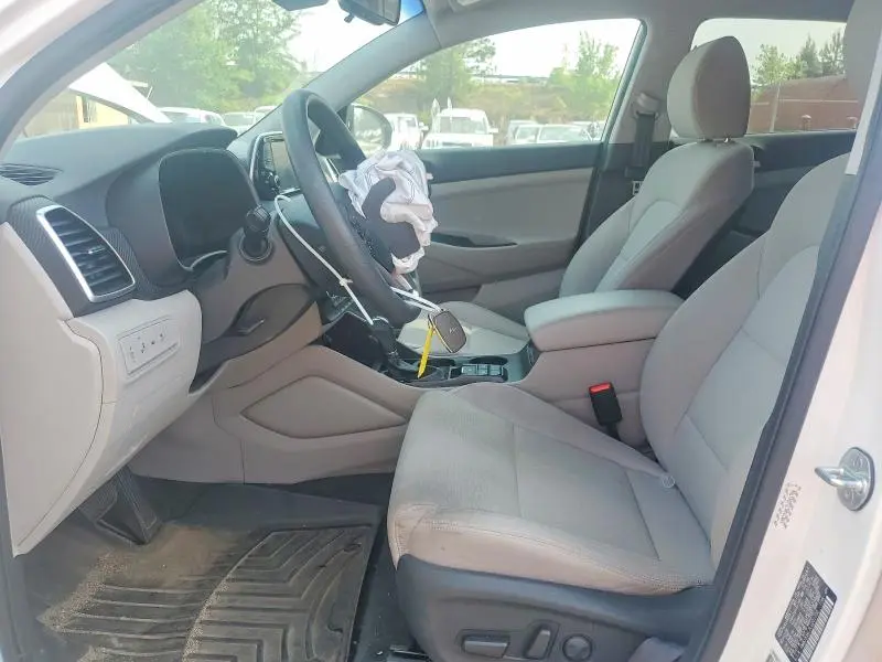 2020 HYUNDAI TUCSON SEL  