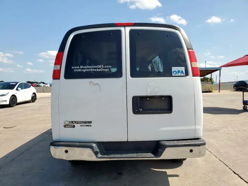 2013 CHEVROLET EXPRESS G3500 LT  