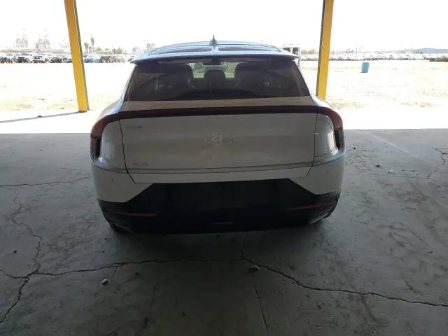 2022 KIA EV6 LIGHT  