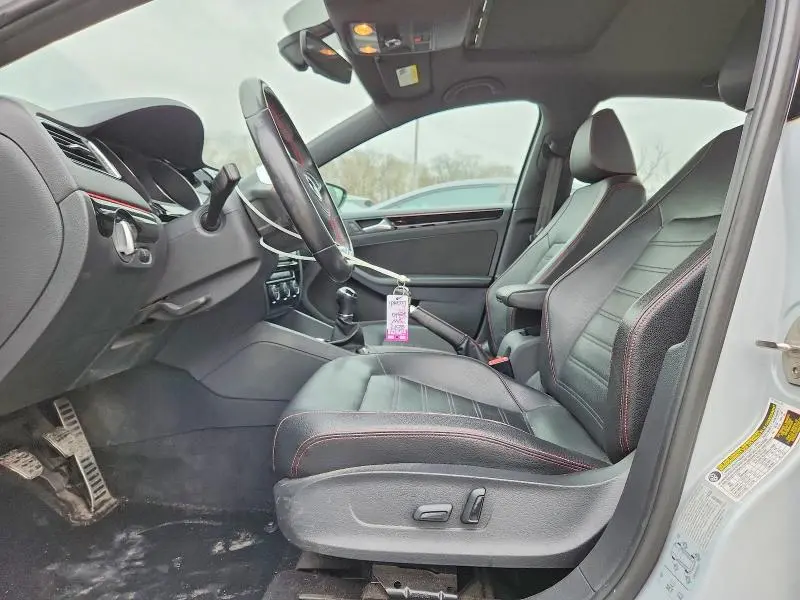 2017 VOLKSWAGEN JETTA GLI  