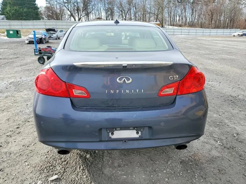 2013 INFINITI G37 BASE  