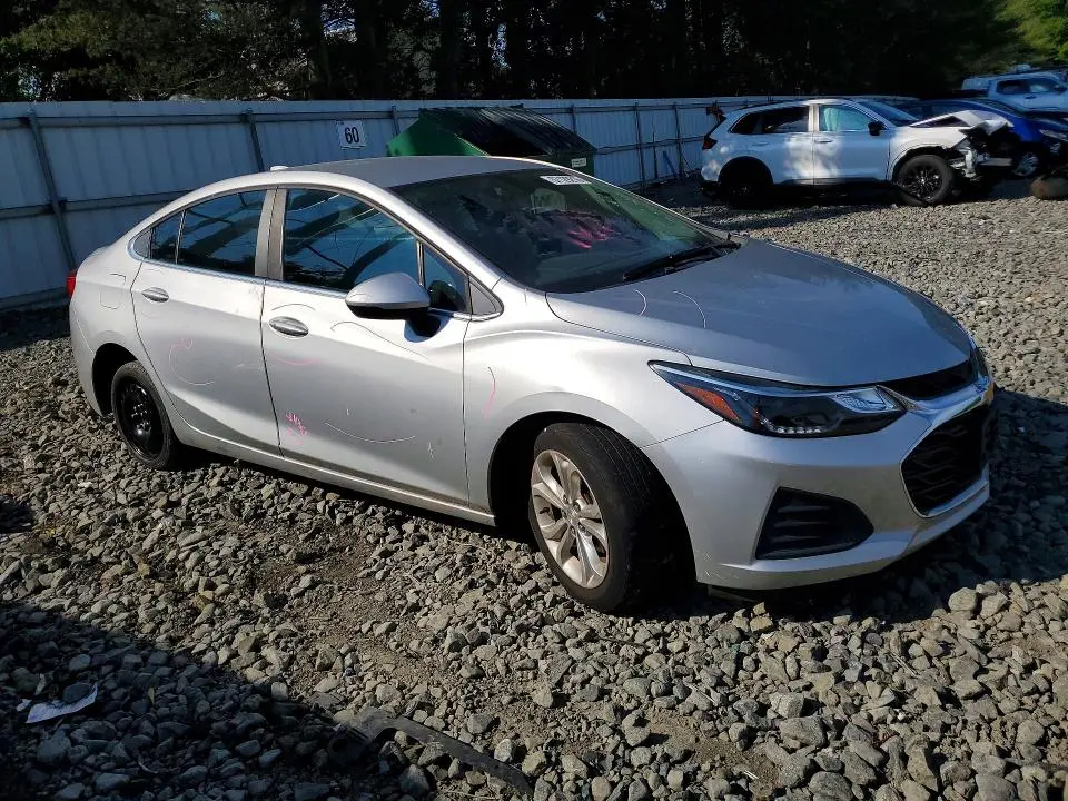 2019 CHEVROLET CRUZE LT  