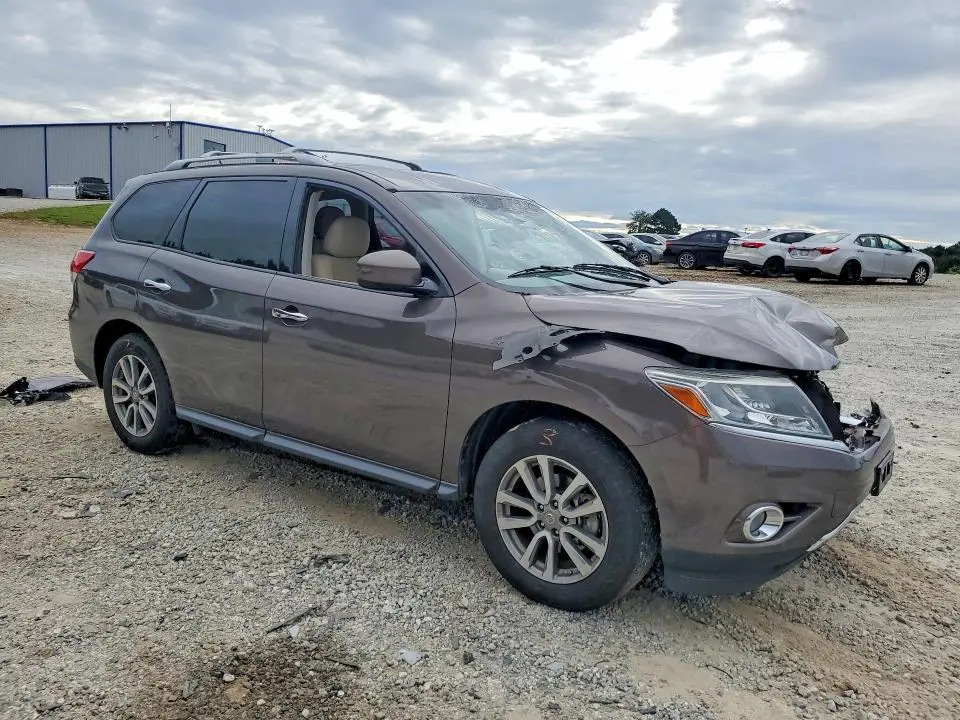 2016 NISSAN PATHFINDER SV  