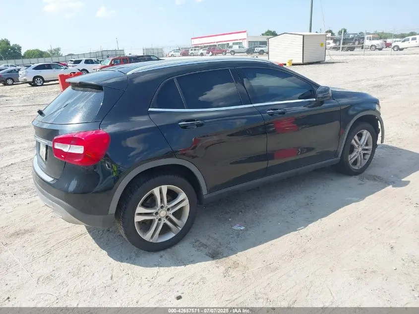 2017 MERCEDES-BENZ GLA 250  