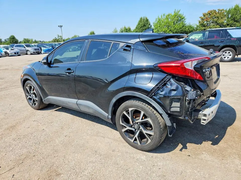 2019 TOYOTA C-HR XLE  