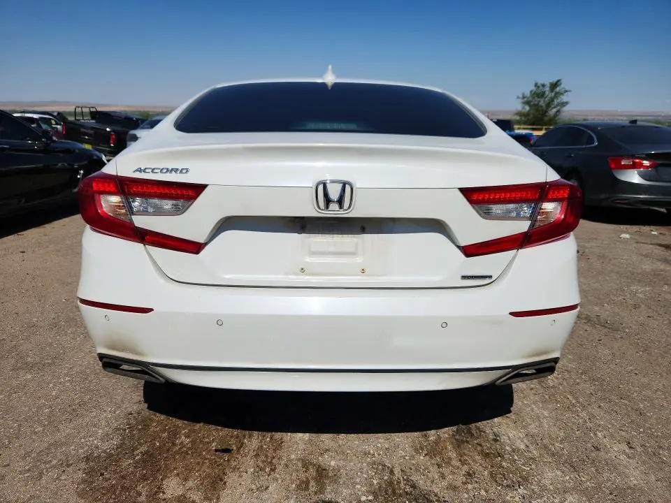 2018 HONDA ACCORD TOURING  