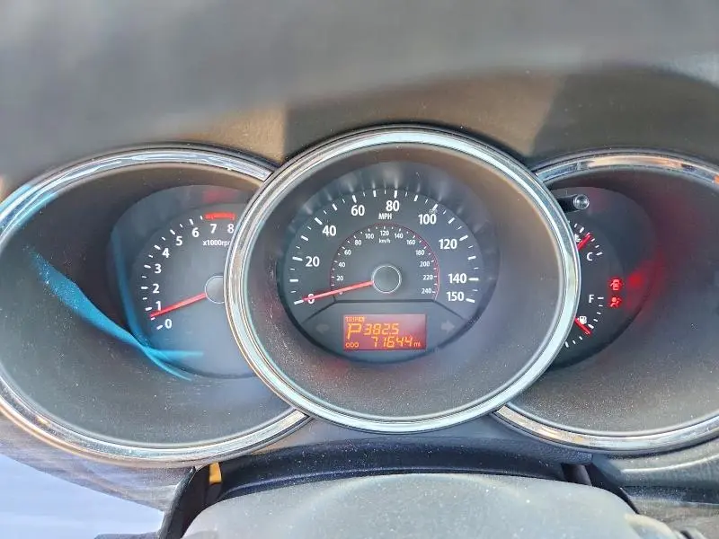 2013 KIA SORENTO LX  