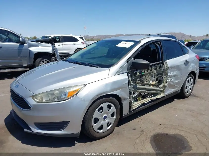 2016 FORD FOCUS S