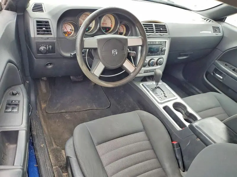 2010 DODGE CHALLENGER SE  