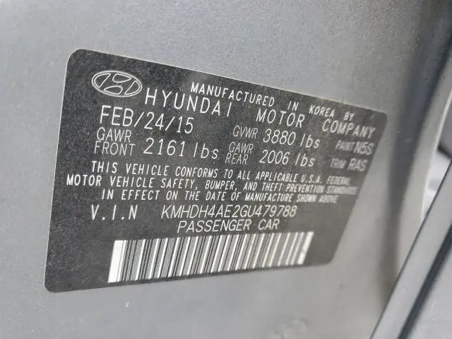 2016 HYUNDAI ELANTRA SE  