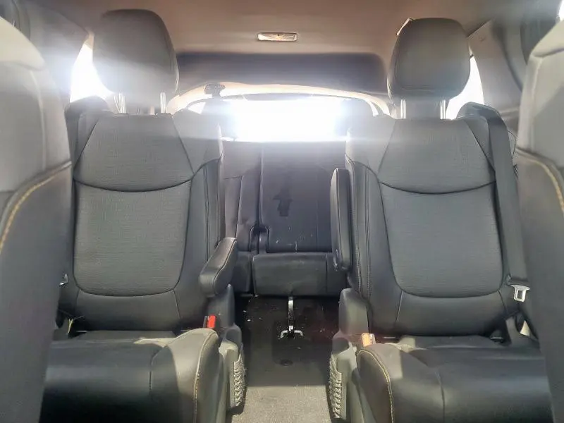 2024 TOYOTA SIENNA XSE  
