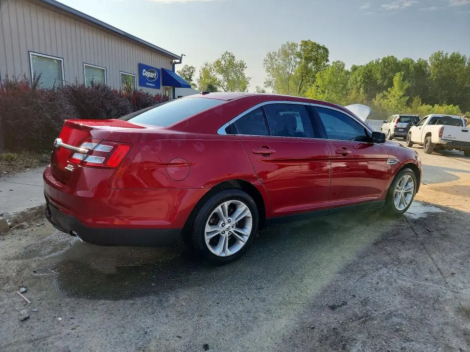 2015 FORD TAURUS SEL  