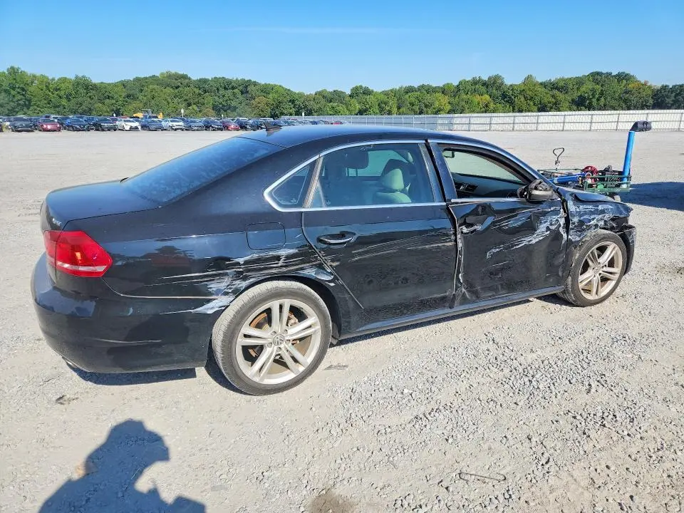 2014 VOLKSWAGEN PASSAT SE  