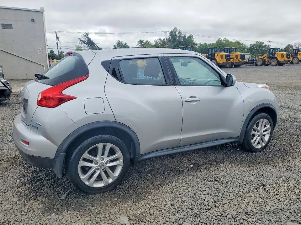 2014 NISSAN JUKE S  
